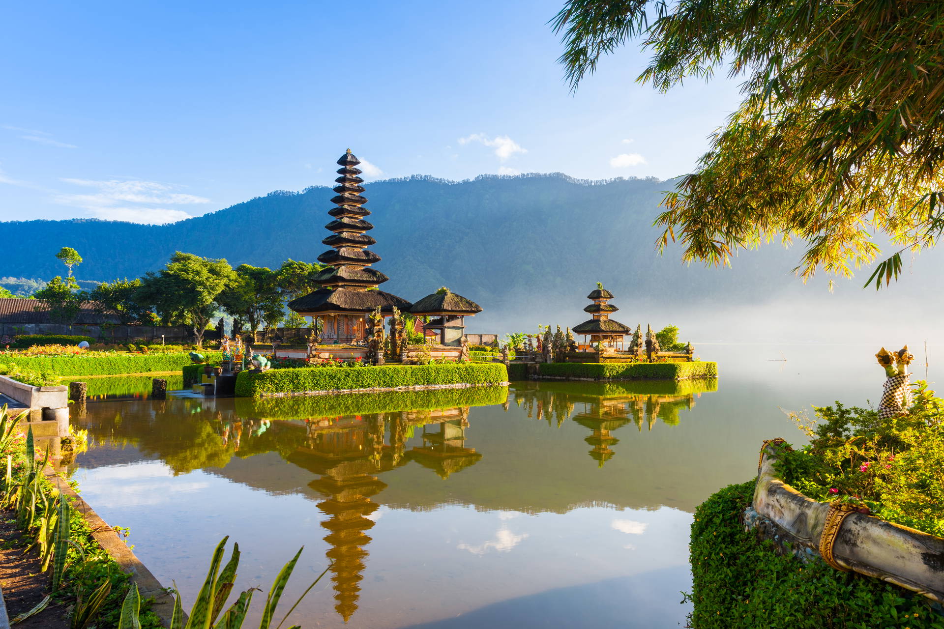 Świątynia Pura Ulun Danu Beratan na Bali, Indonezja.