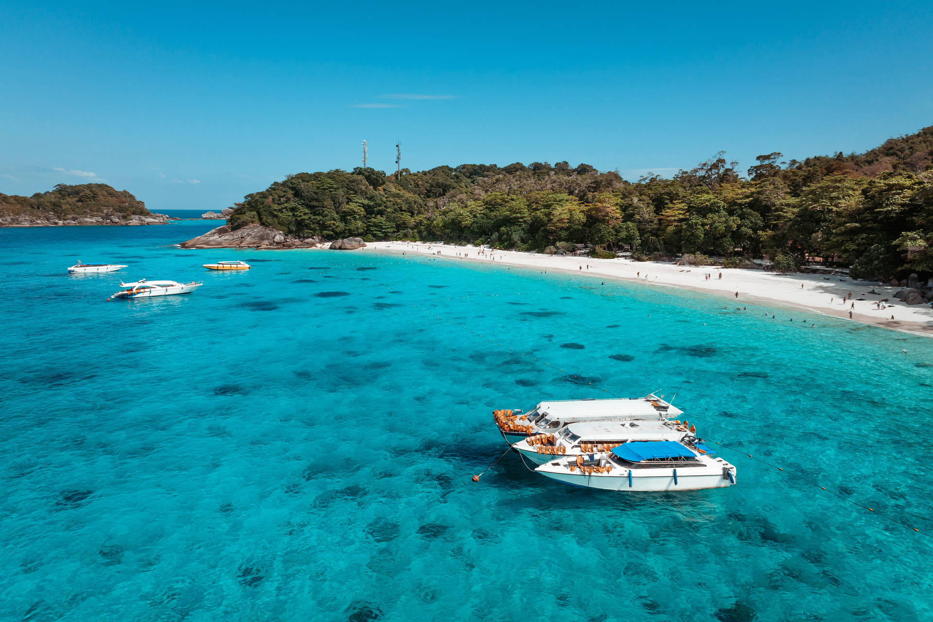 Widok z lotu ptaka na plażę na wyspie Similan, Tajlandia.