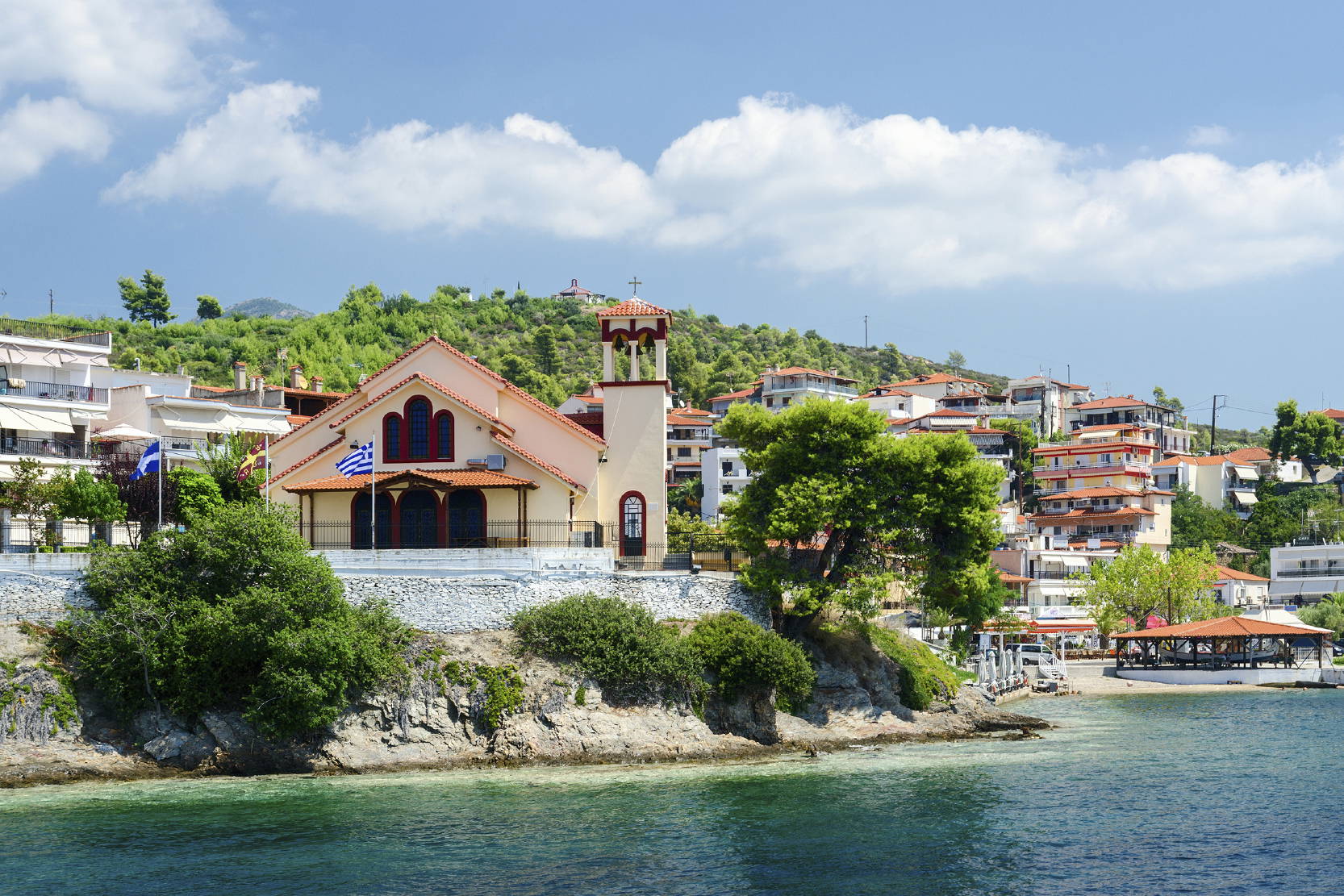 Kościół Agios Nikolaos na wyspie Skiathos w Grecji.