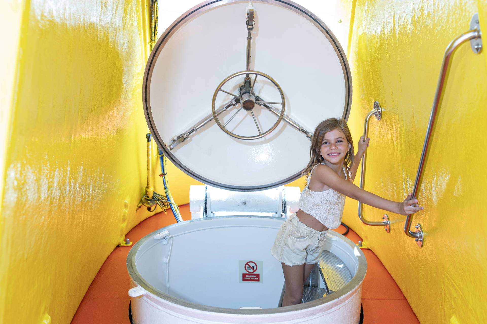 Atlantida Submarine - łódź podwodna