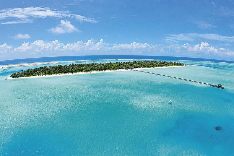 Holiday Island Resort & Spa
