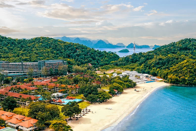 Holiday Villa Beach Resort & Spa