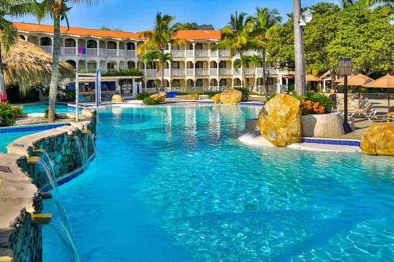 Lifestyle Tropical Beach Resort & Spa