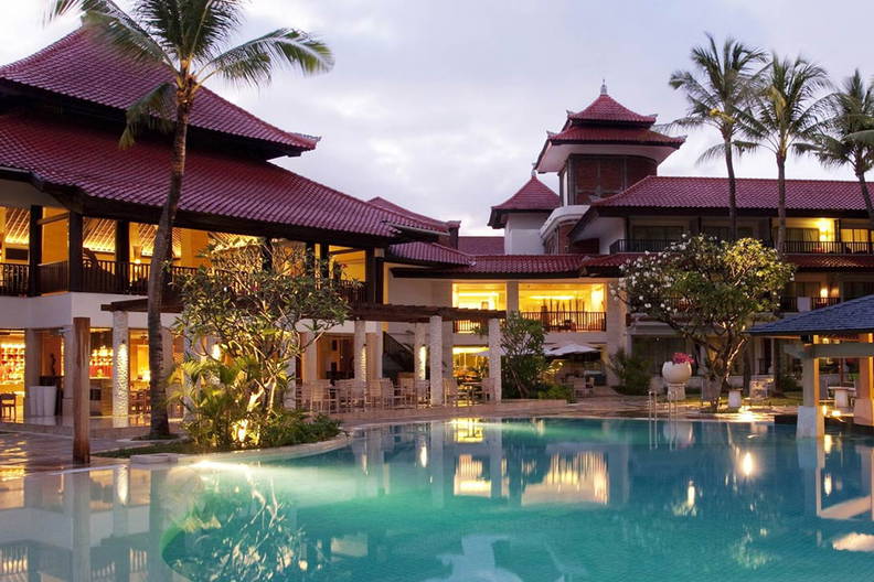 Holiday Inn Baruna
