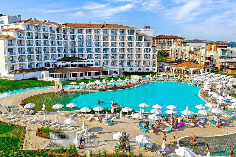 Sunrise Blue Magic Resort