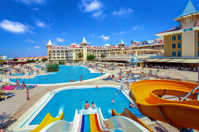Side Star Resort