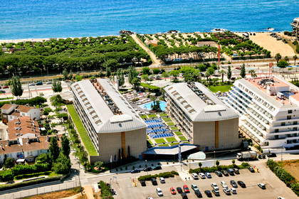 Hotel blisko plaży, widok z góry.