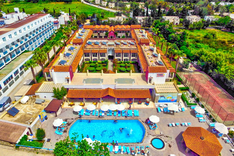 Tiana Beach Resort