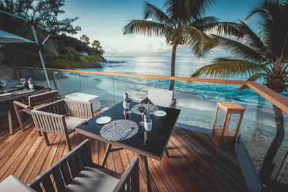Carana Beach Hotel