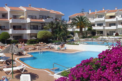 HG Cristian Sur Apartments