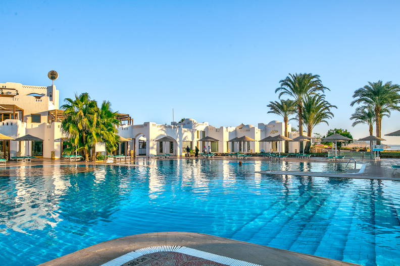 Domina Oasis Resort