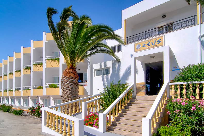 Zeus Hotel