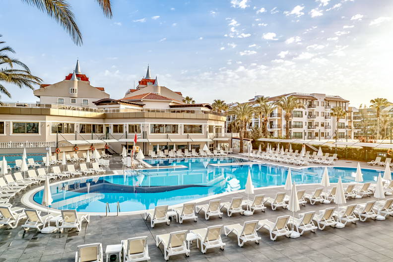 Aydinbey Famous Resort