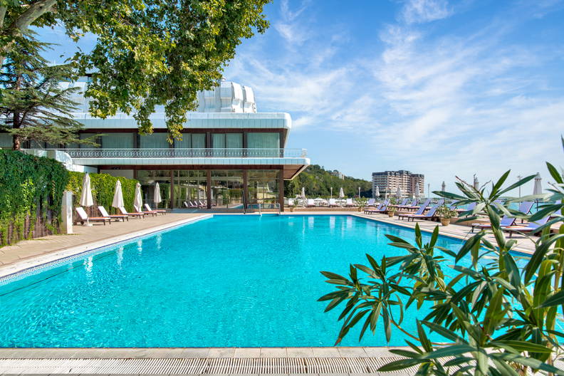 Sunny Day Resort Palace