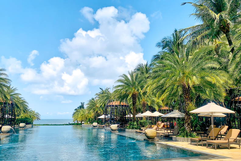 Intercontinental Phu Quoc Long Beach Resort