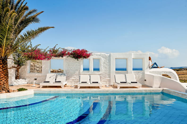 Mr & Mrs White Hotel Paros