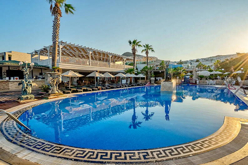 Golden Beach Resort&Spa