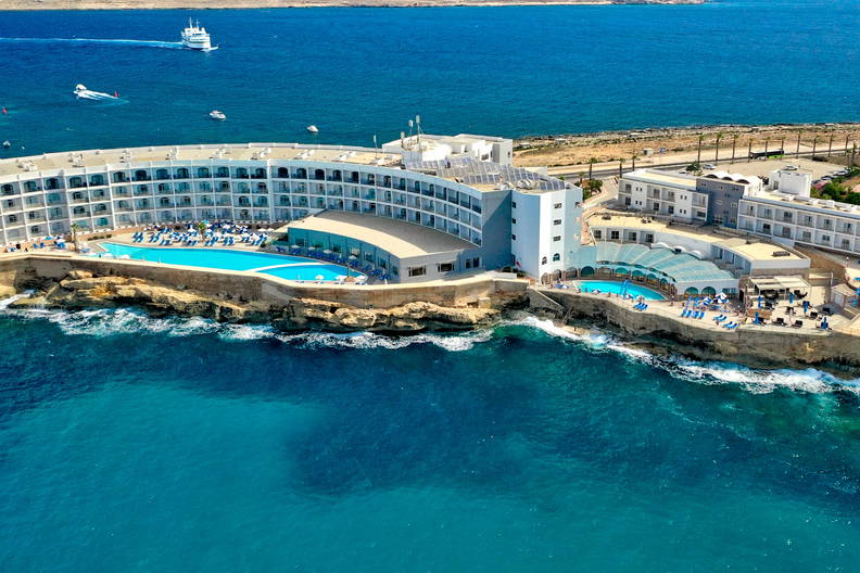 Paradise Bay Resort