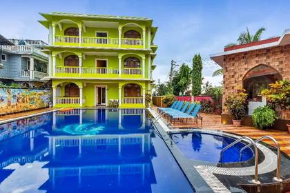 Hotel z basenem.