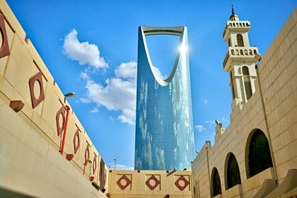 Rijad, Arabia Saudyjska: Meczet w Kingdom Centre.