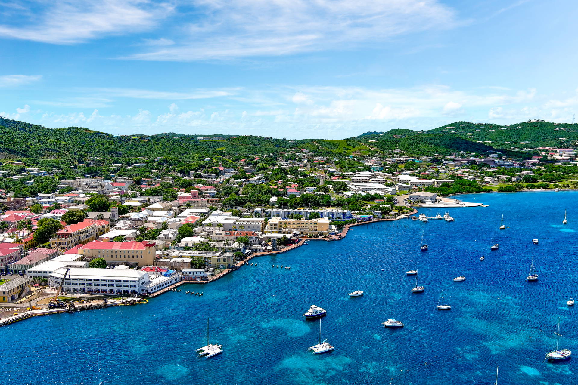 Widok z lotu ptaka na Charlotte Amalie, Saint Thomas.
