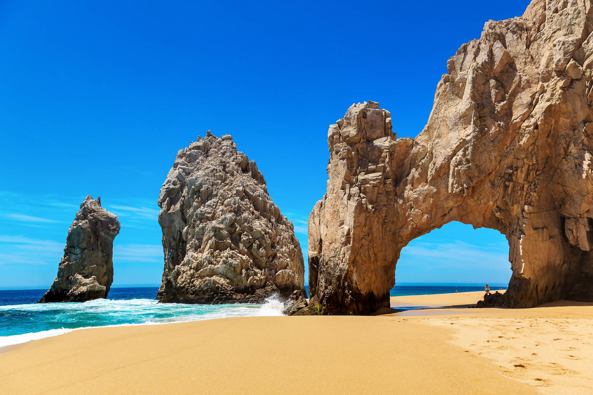 El Arco de Cabo San Lucas: formacja skalna z naturalnym łukiem na plaży.