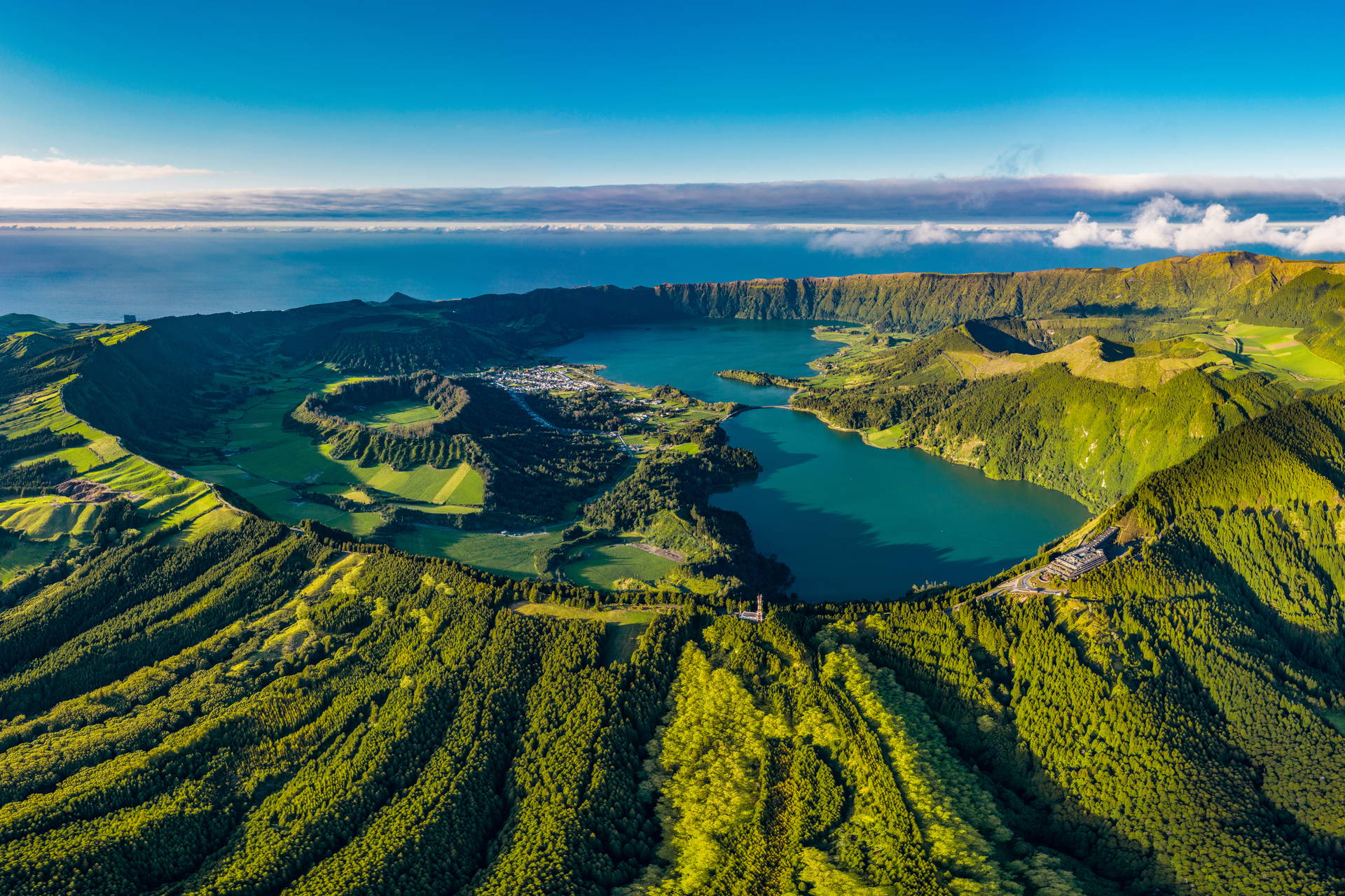 Sete Cidades na Azorach z lotu ptaka.