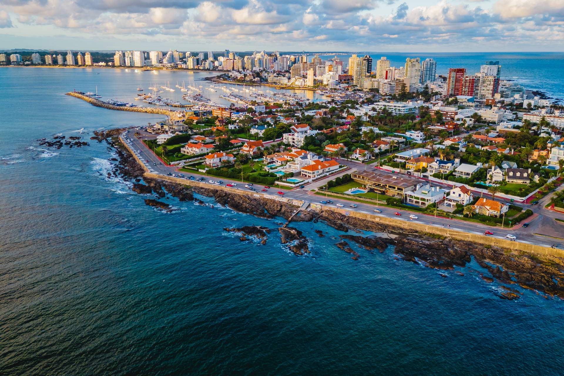 Panorama Punta del Este w Urugwaju, widok z lotu ptaka.