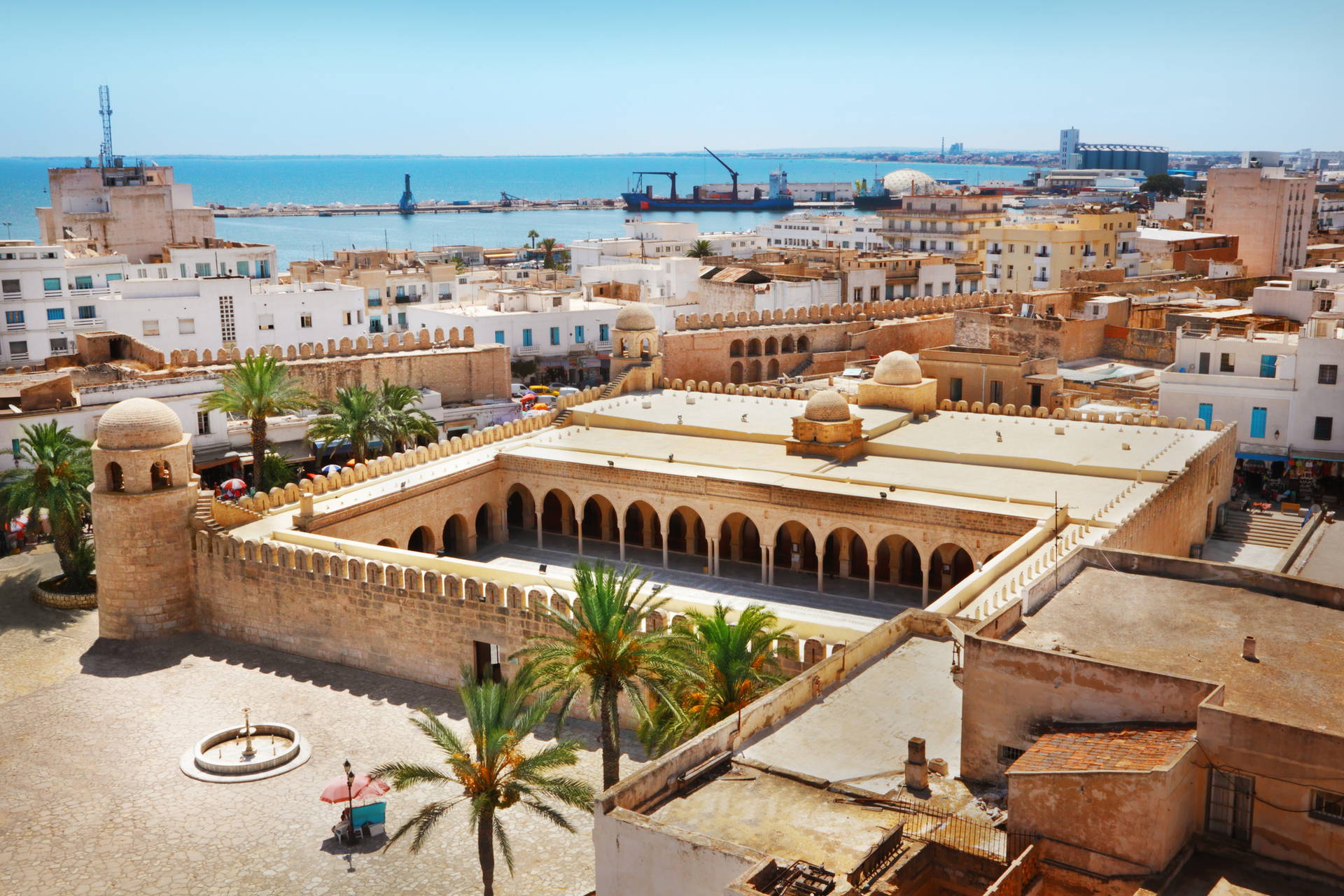 Wielki Meczet w Sousse, Tunezja – widok z góry.