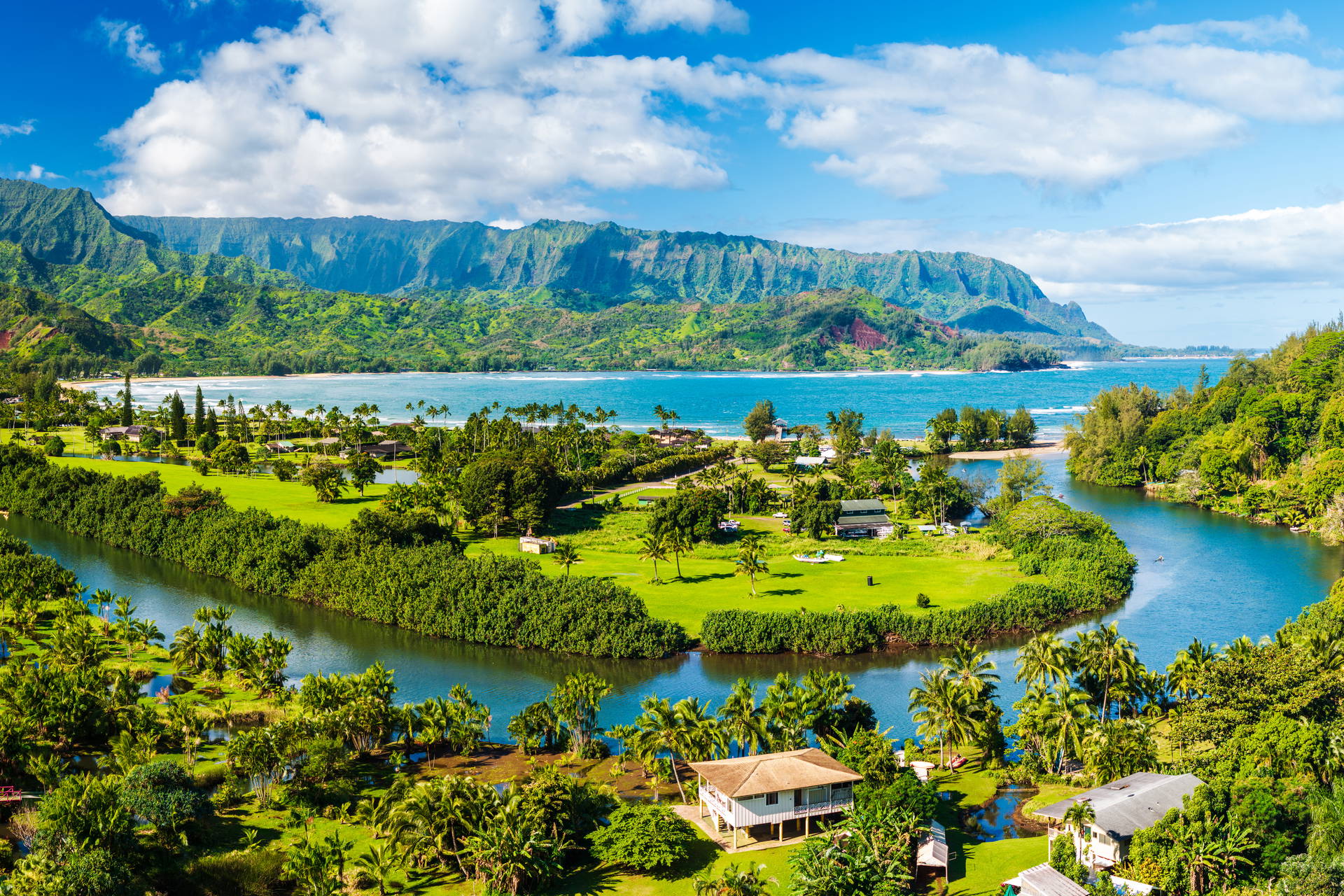 Krajobraz rzeki Hanalei na wyspie Kauai.