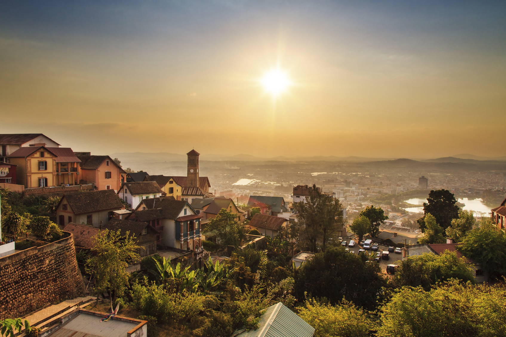 Antananarywa o zmierzchu.