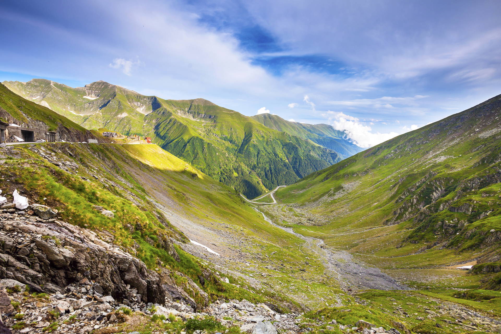 Krajobraz Trasy Transfogaraskiej w Rumunii.