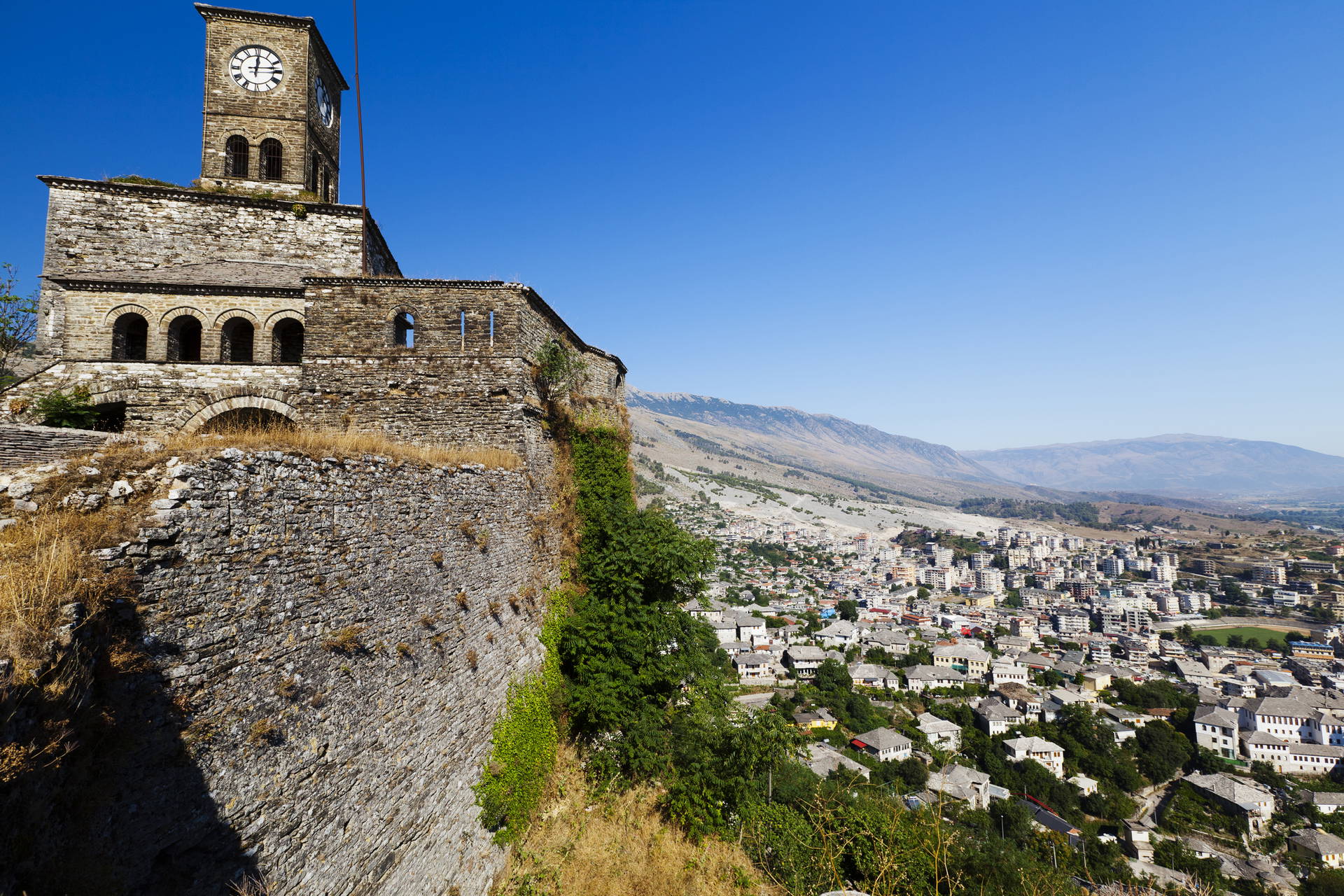 Zamek w Gjirokastrze, Albania.