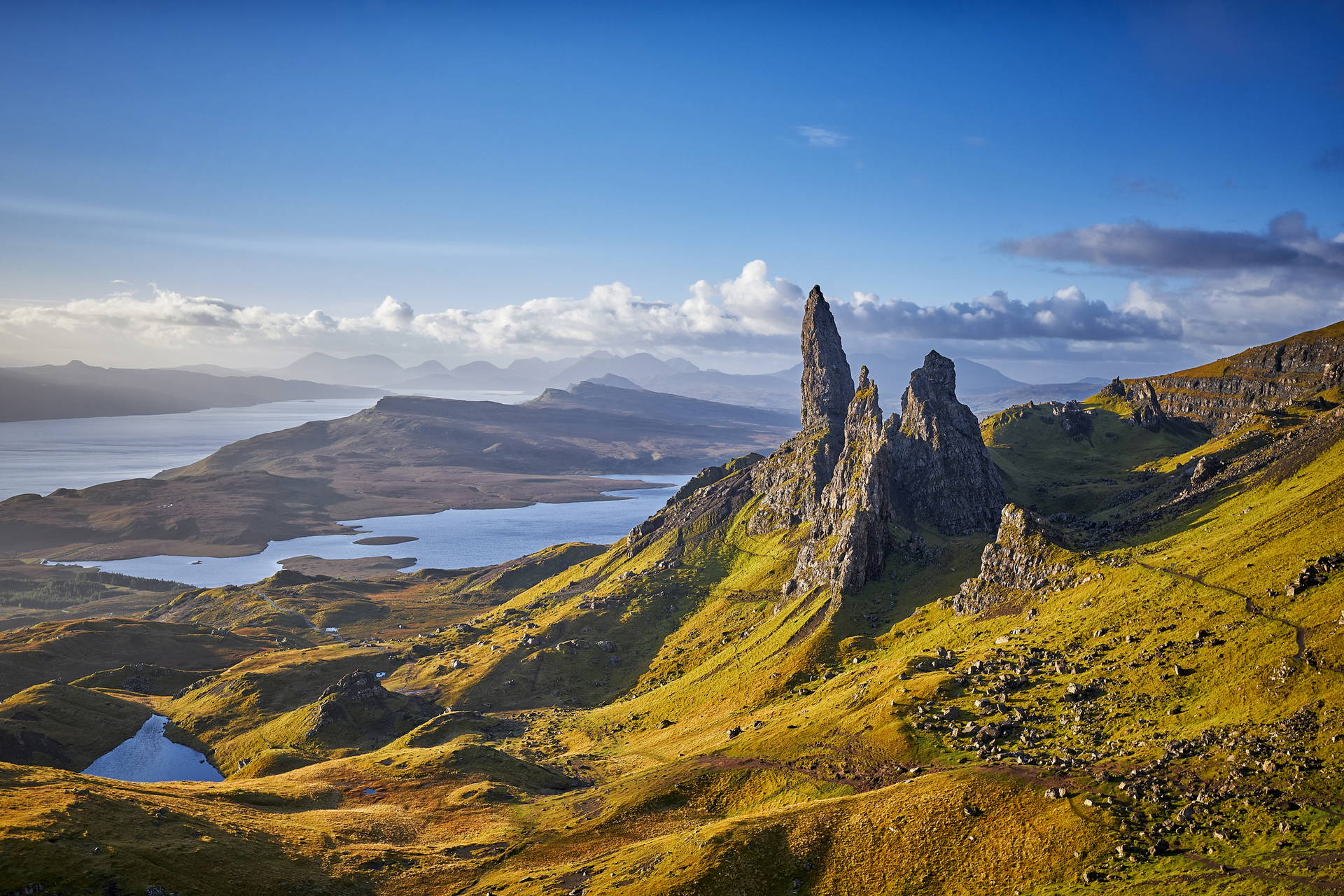 Formacja skalna Old Man of Storr w Szkocji.