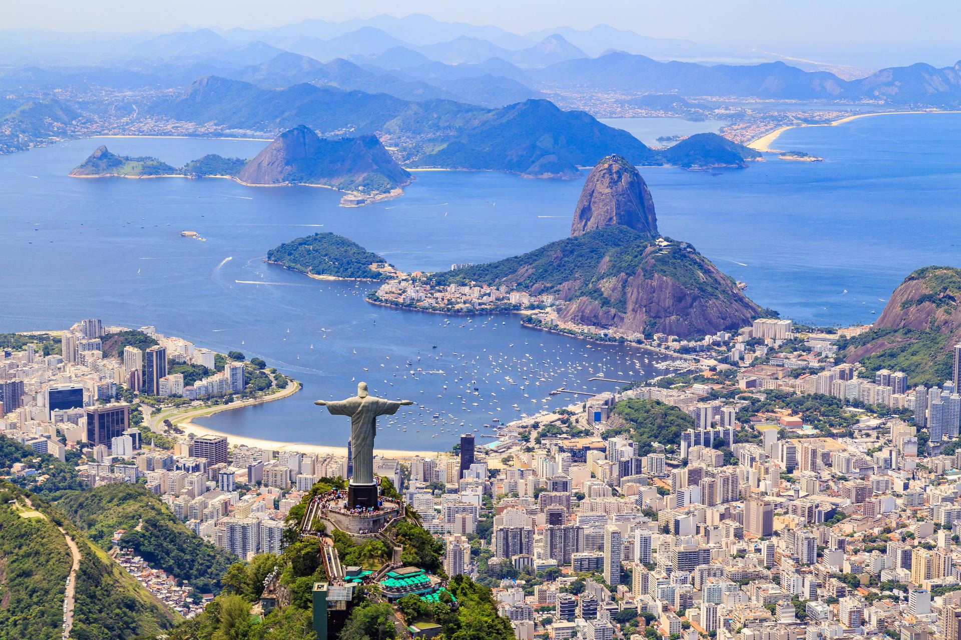 Rio de Janeiro: Statua Chrystusa Odkupiciela na wzgórzu.