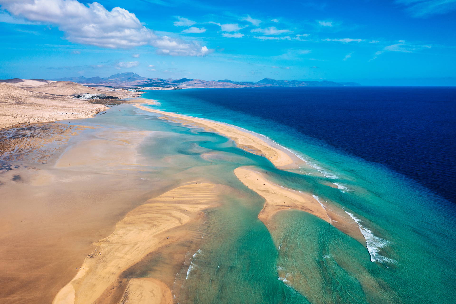 Widok z lotu ptaka na plażę Sotavento, Fuerteventura.