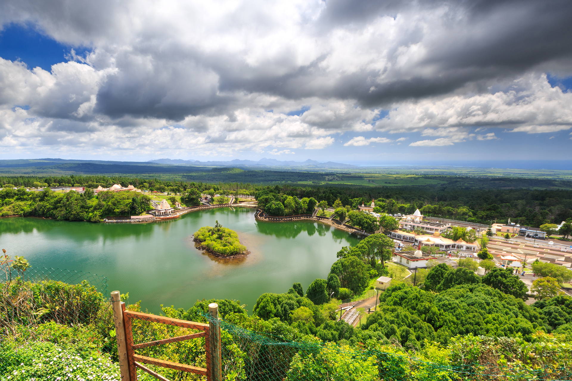 Ganga Talao, święte jezioro na Mauritiusie.