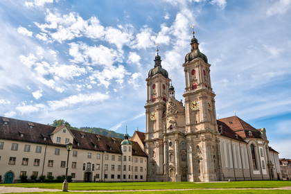 Opactwo z dwiema wieżami w St. Gallen w Szwajcarii.