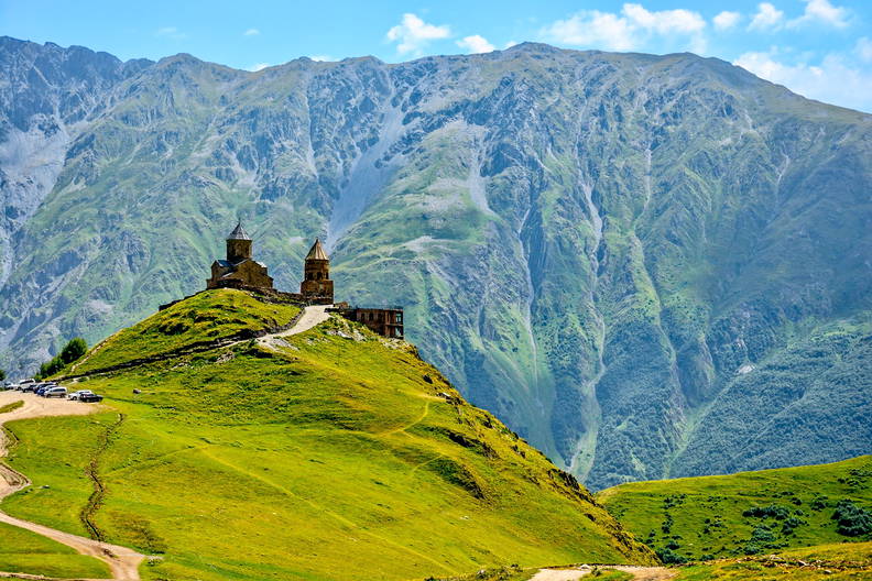 Gruzja, Armenia - spod szczytów Kaukazu w doliny Armenii