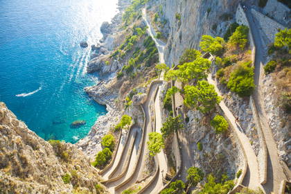Kręta droga Via Krupp na Capri.
