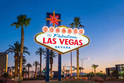 Słynny znak powitalny "Welcome to Fabulous Las Vegas".