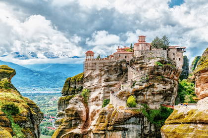 Klasztor na szczycie skały, Meteora, Grecja.