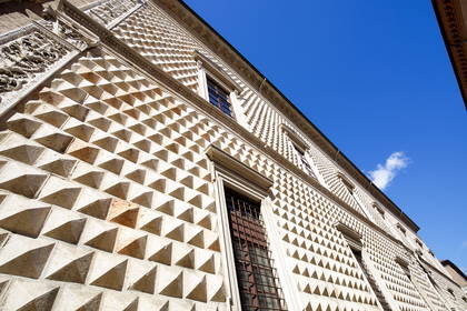 Fasada Palazzo dei Diamanti w Ferrarze.