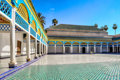 Dziedziniec Pałacu Bahia w Marrakeszu.