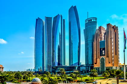 Kompleks budynków Etihad Towers w Abu Zabi.