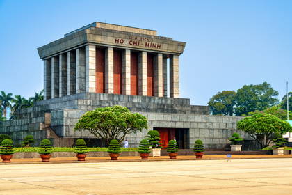Mauzoleum Ho Chi Minha w Hanoi, Wietnam.